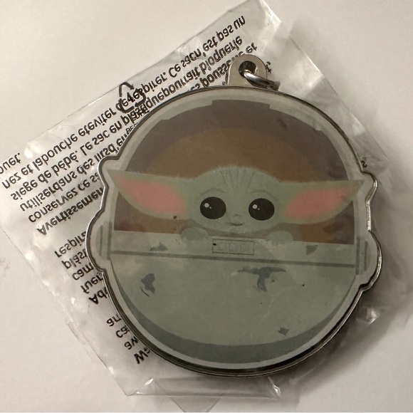 STAR WARS Precious Cargo Ladies Wallet (keychain included) NWOT - Picture 9 of 11